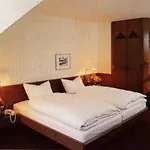 Otel Stadthotel 3*