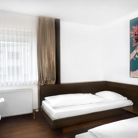 Stadthotel 3*