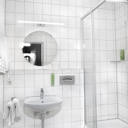 Stadthotel Hotel 3*