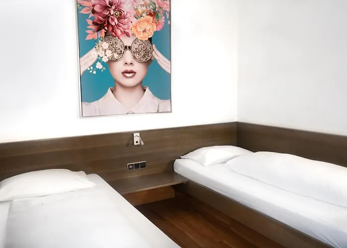 Stadthotel فندق هايلبرون